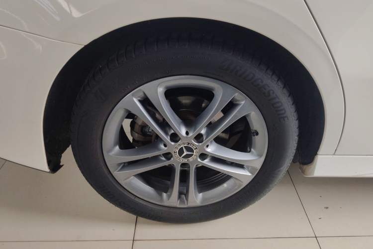 Used Mercedes-Benz A-Class 2021 A 180 L Sport Sedan Right Rear Wheel Hub