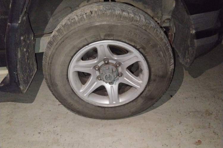 Used Leopaard Q6 2015 2.4L Manual Two-Wheel-Drive Elite Model