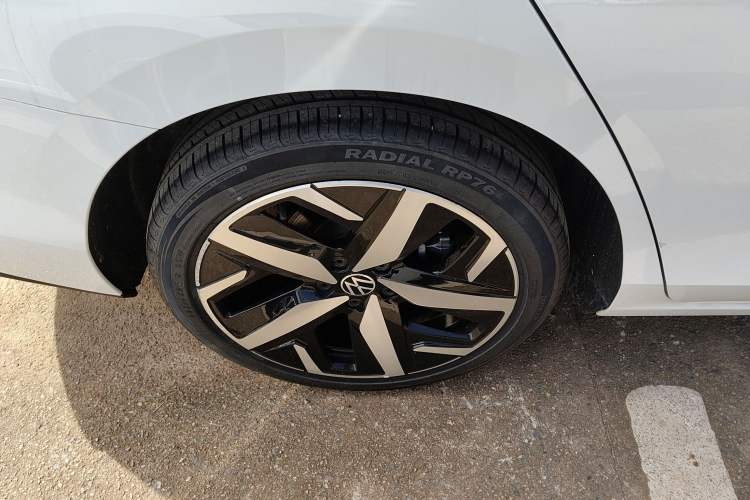 Used Volkswagen Lamando 2024 Lavida L 280TSI DSG Cool & Spicy Edition