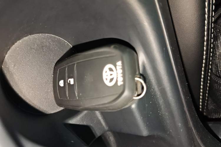 Used Toyota Corolla Cross 2022 2.0L Luxury Edition