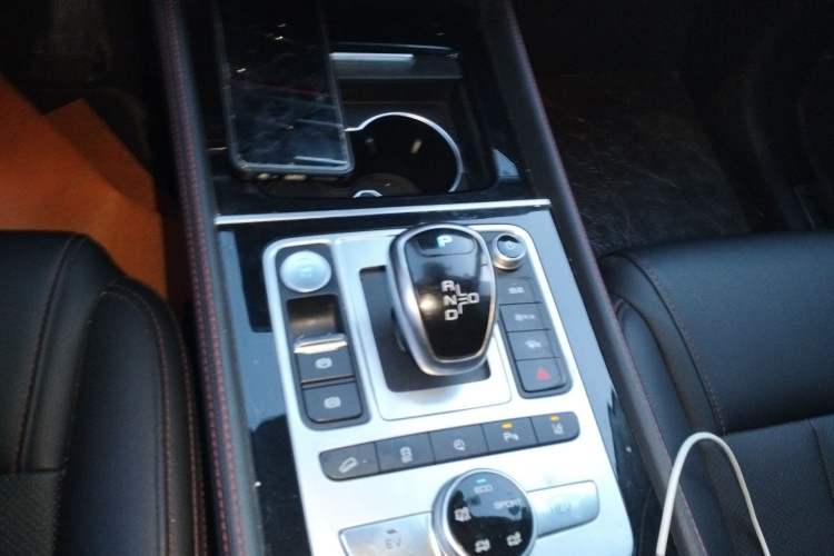 Used BYD Tang New Energy 2018 DM 2.0T All-Wheel Drive Smart Connectivity Luxury Model 7 Seats China V Emission Standard
