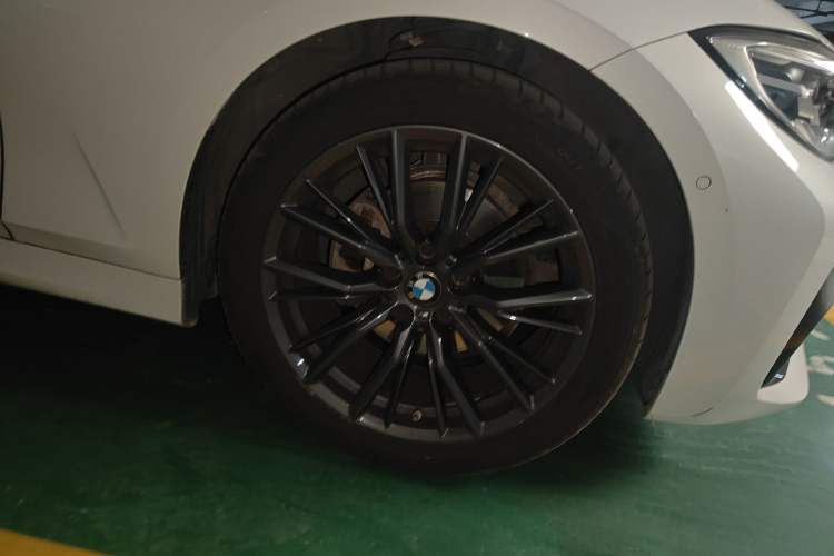 Used BMW 3 Series 2021 Second Facelift 325Li M Sport Night Edition Package
