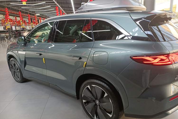 Used BYD Tang L 2025 DM 175KM Drone Player Edition
