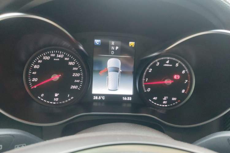 Used Mercedes-Benz GLC 2018 Facelifted GLC 260 4MATIC Dynamic Edition Instrument Cluster