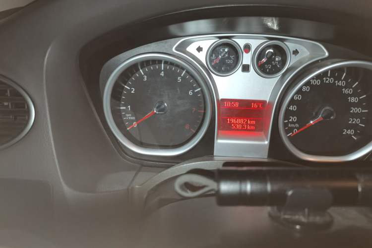 Used Ford Focus 2011 Sedan 1.8L Manual Comfort Model
