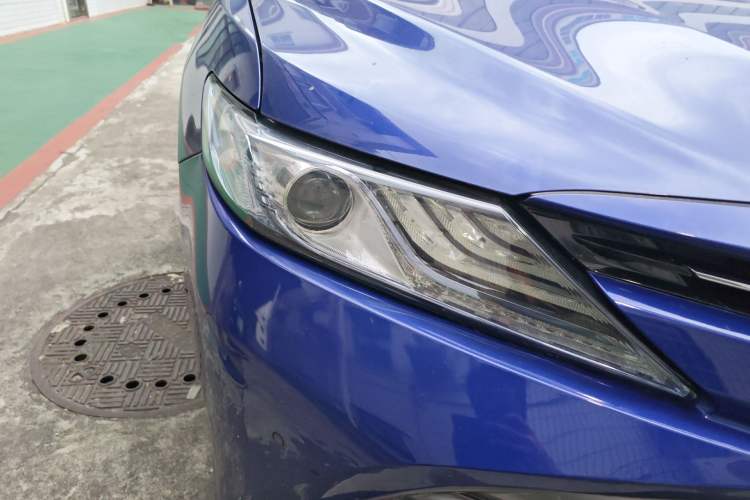 Used Toyota Camry 2018 Dual-Engine 2.5 HG Luxury Edition Right Front Headlight