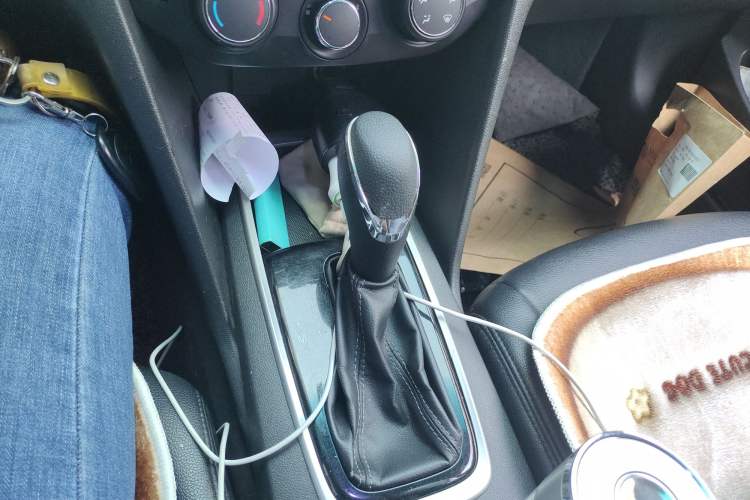 Used Chevrolet Cavalier 2016 1.5L Automatic Enjoyment Edition Gear Lever