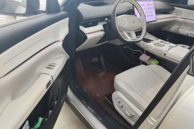 Used CHANGAN NEVO Q07 2025 215 Flagship PLUS