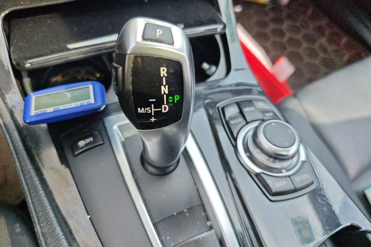 Used BMW 5 Series 2012 520Li Elegant Edition Gear Lever