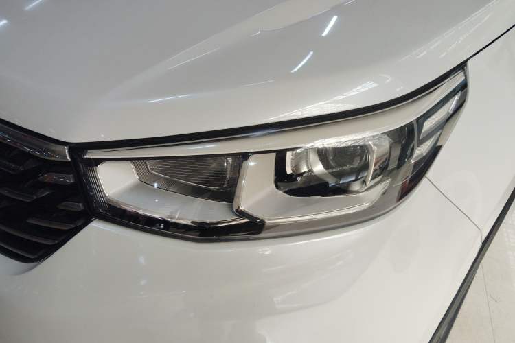 Used CHANGAN CS55 2018 1.5T Automatic Colorful Edition China V Standard
