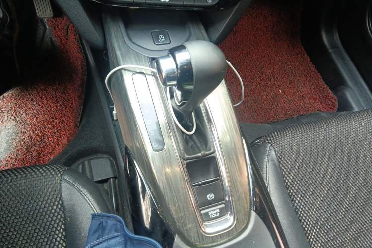 Used Honda XR-V 2015 1.8L EXi CVT Comfort Version
