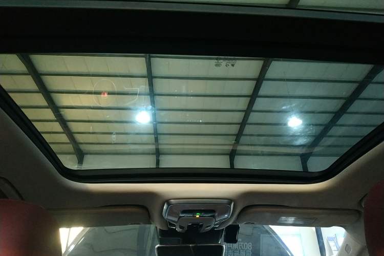 Used Hongqi H5 2024 2.0T Automatic Smart Connect Flagship Edition Headliner