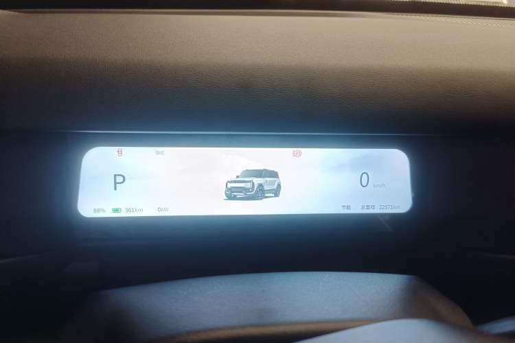 Used iCAR 03T 2024 501km Four-wheel Drive Long-Range Version