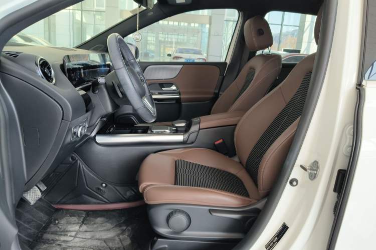 Used Mercedes-Benz B-Class 2021 B 180 Fashion Model