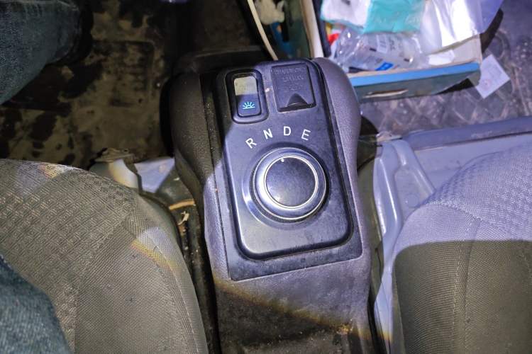 Used Wuling EV50 2020 All-Electric Van Logistics Vehicle with Ningde-Heated Battery
