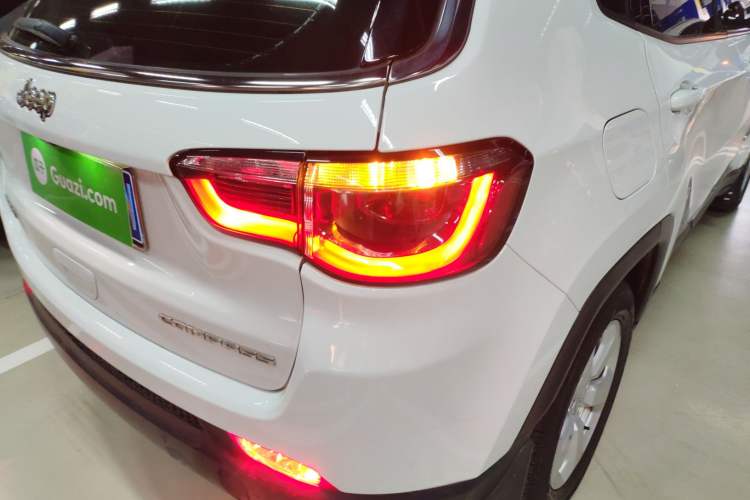 Used Jeep Compass 2019 220T Automatic Enjoyment Version
