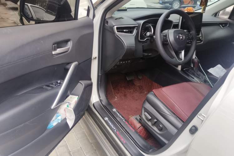 Used Toyota FRONTLANDER 2022 2.0L CVT Luxury PLUS Edition
