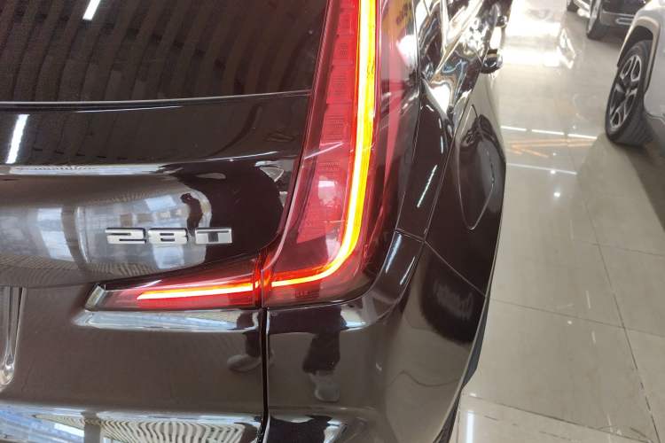 Used Cadillac XT4 2020 Revised Version 28T Two-Wheel Drive Luxury Edition