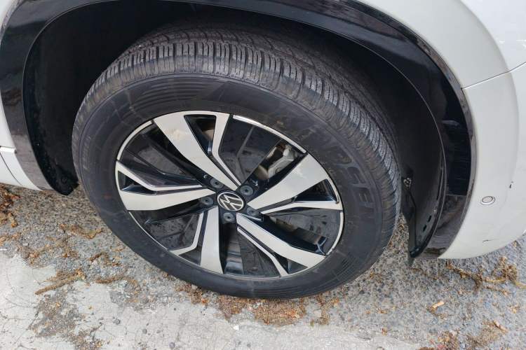 Used Volkswagen Tayron GTE Plug-in Hybrid 2022 1.4T Luxury Edition Right Front Wheel Hub