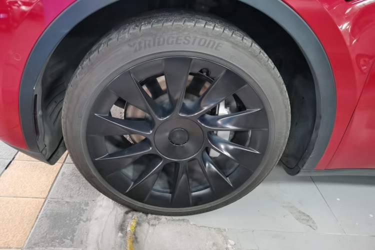 Used Tesla Model Y 2021 Long-Range All-Wheel-Drive Version