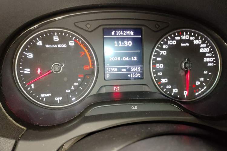 Used Audi A3 2020 Restyled Sportback 35 TFSI Entry-Level China VI Emission Standard Odometer Close Up