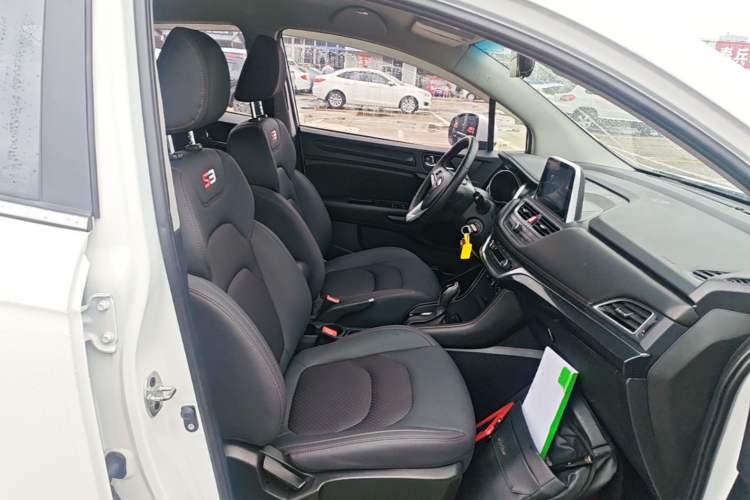 Used JAC Group Refine S3 2017 1.6L CVT Luxury Smart Model