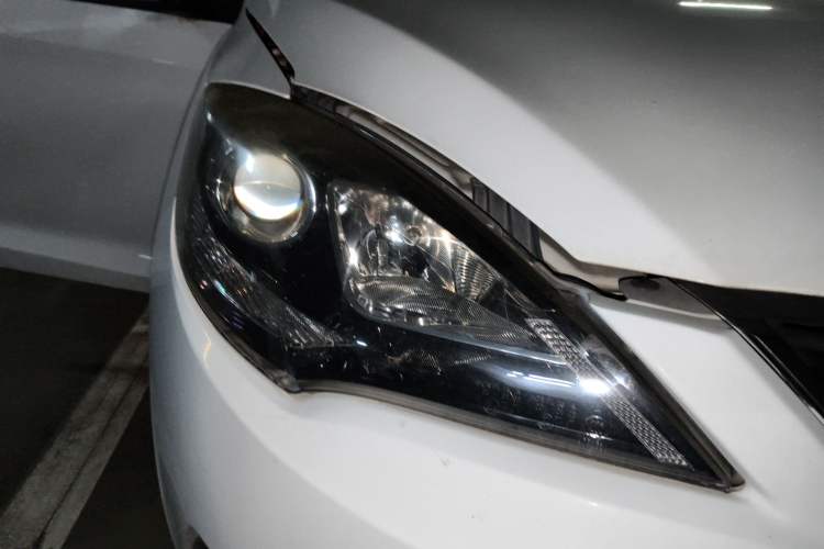 Used Chery Fengyun 2 2013 Hatchback 1.5L Manual Ruiyi Edition
