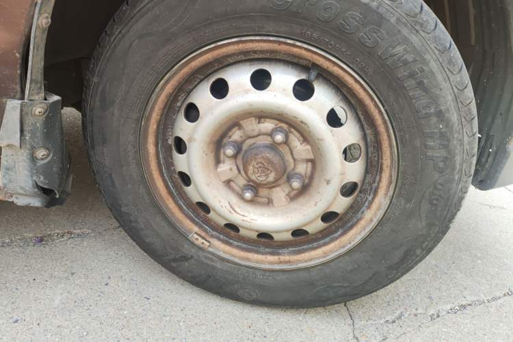 Used CHANGAN KAICHENG Ounuo S 2017 1.5L Ouno S Base Model EA15-AB Right Front Wheel Hub