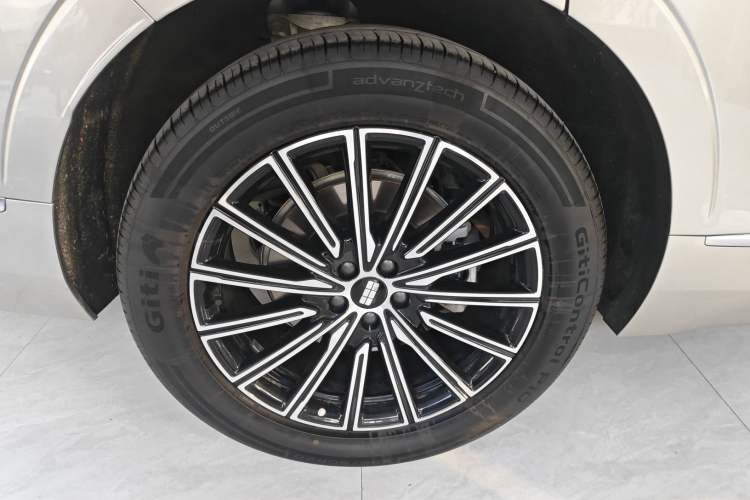 Used Geely Galaxy Galaxy M9 2025 Model 230km Two-Wheel-Drive Exploration Edition