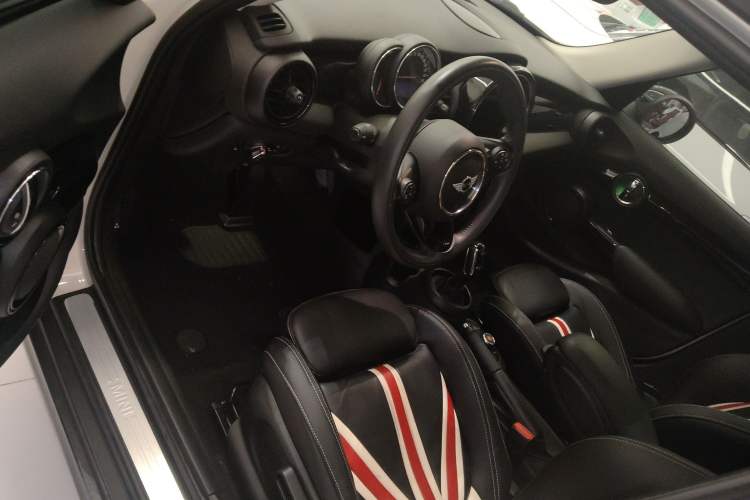 Used MINI 2018 1.5T COOPER Classic Edition Five-Door Version