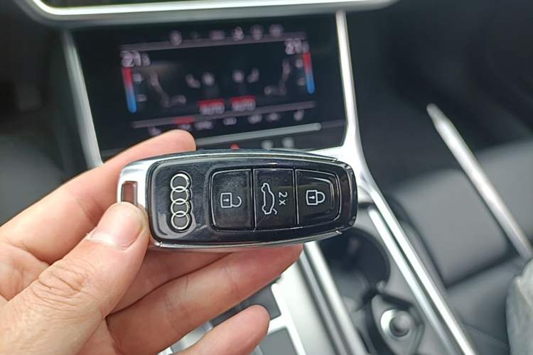 Used Audi A7 2023 45 TFSI Prestige Edition
