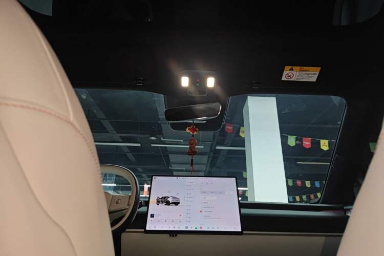 Used ONVO L60 2024 60 kWh Rear-Drive Version
