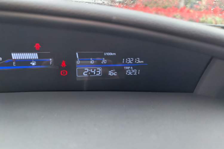 Used Honda Jade 2013 1.8L CVT Luxury Edition 5 seats
