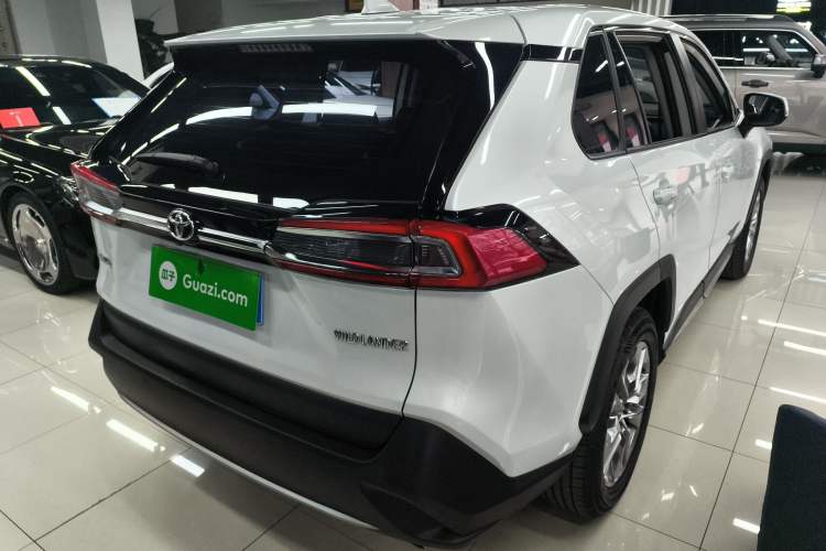 Used Toyota Wildlander 2021 2.0L CVT Two-Wheel Drive Luxury Edition
