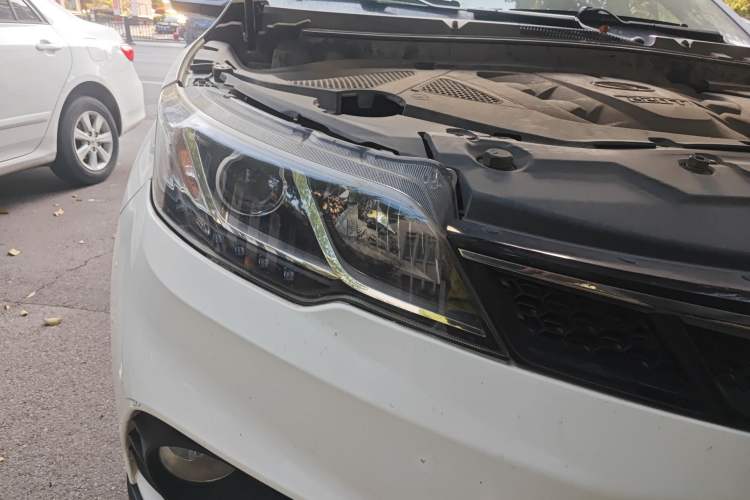 Used Soueast DX3 2018 1.5T CVT Luxury Model Right Front Headlight