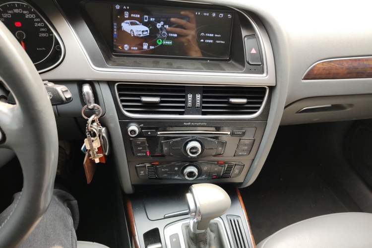 Used Audi A4L 2013 35 TFSI Automatic Comfort Model
