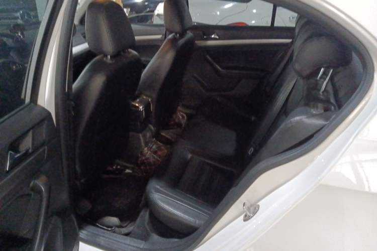 Used Volkswagen Lavida 2019 Lavida Start 1.5L Automatic Trendy Version China VI Standard
