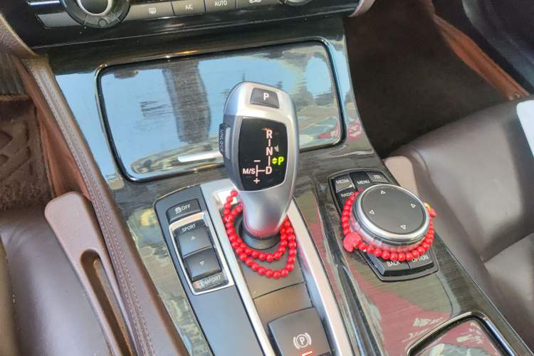 Used BMW 5 Series 2014 525Li Luxury Design Package Gear Lever