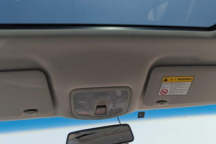 Used Roewe 360 2015 1.5L Automatic Luxury Edition