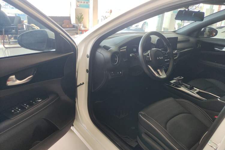 Used Kia K3 2023 1.5L CVT Luxury Edition
