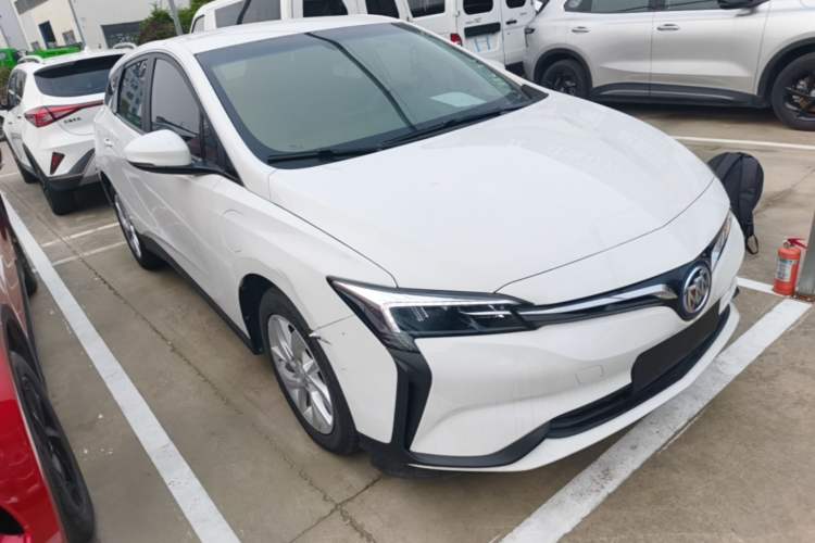 Used Buick Velite 6 2022 Connected & Shared PLUS Front Right 45 Deg