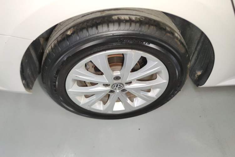 Used Volkswagen Lavida 2017 1.6L Automatic Comfort Edition