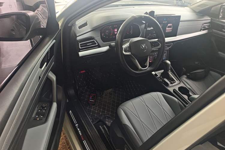 Used Volkswagen Lavida 2023 Revised Version 1.5L Automatic 5 Millionth Edition Driver Seat