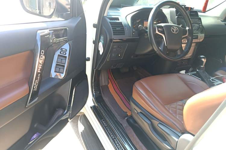 Used Toyota Prado 2019 2.7L VX-R Underbody Mount Dubai Edition Middle East