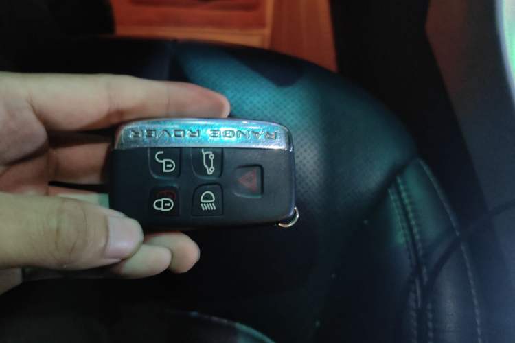 Used Land Rover Range Evoque 2014 2.0T 5-Door Ignite Edition
