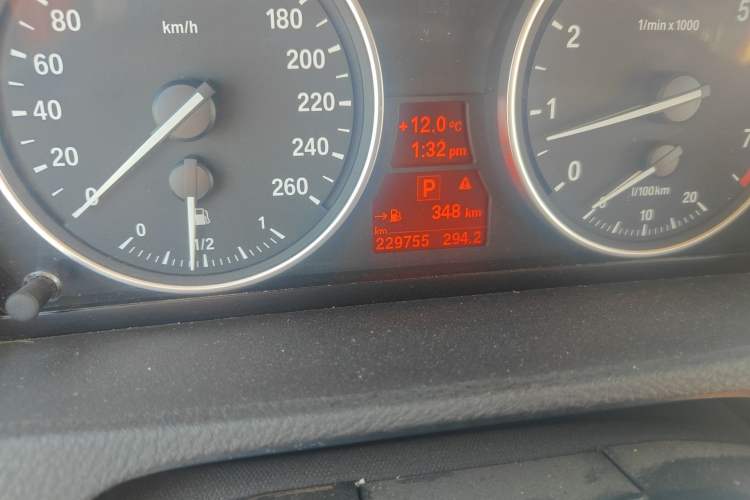 Used BMW X5 2011 xDrive35i Luxury Model