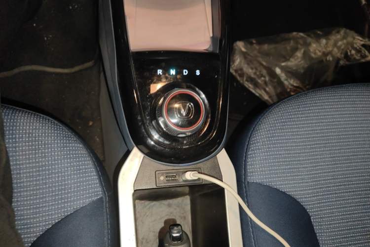 Used CHANGAN Benni E-Star 2021 National Edition Colorful Version Lithium Iron Phosphate (31.86 kWh)