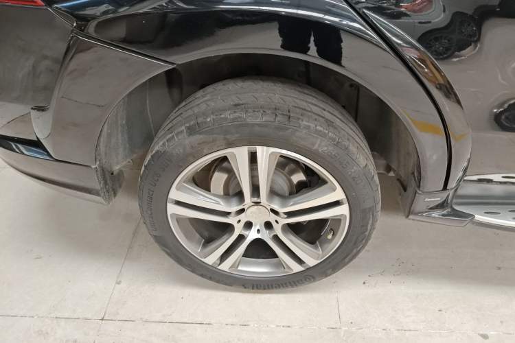 Used Mercedes-Benz M-Class 2014 ML 400 4MATIC Luxury Model