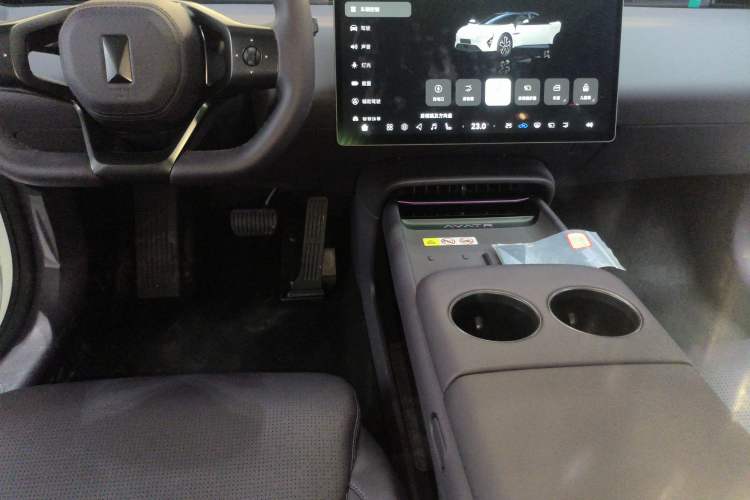 Used Avatr 06 2025 Max All-Electric Version