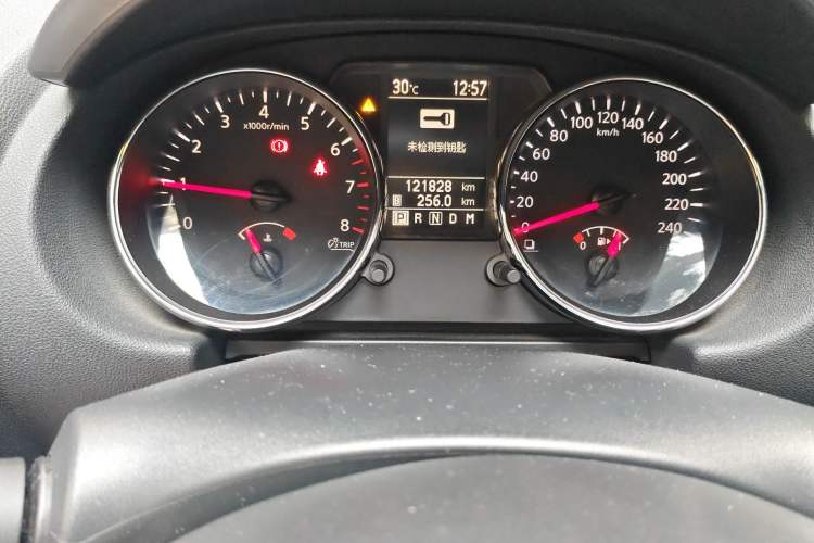 Used Nissan Qashqai 2012 2.0 XL Fire CVT 2WD Odometer Close Up